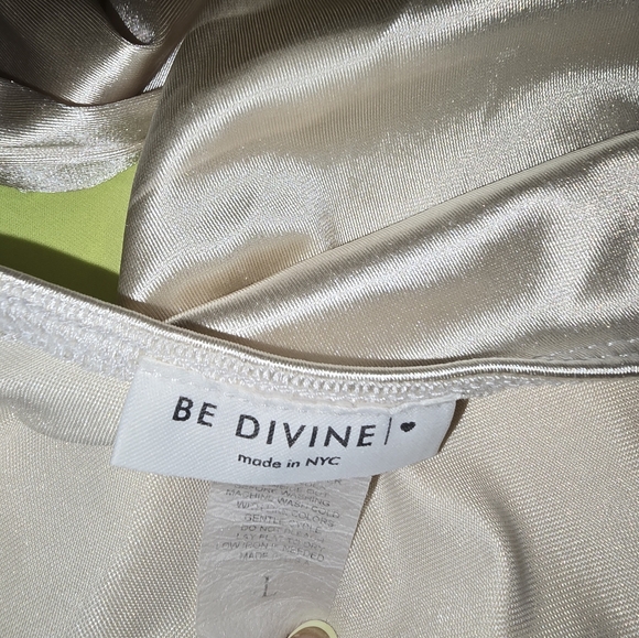 Satin, halter wrap cropped top - Picture 5 of 11